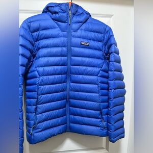 Patagonia Men’s Down Hoodie Size Medium